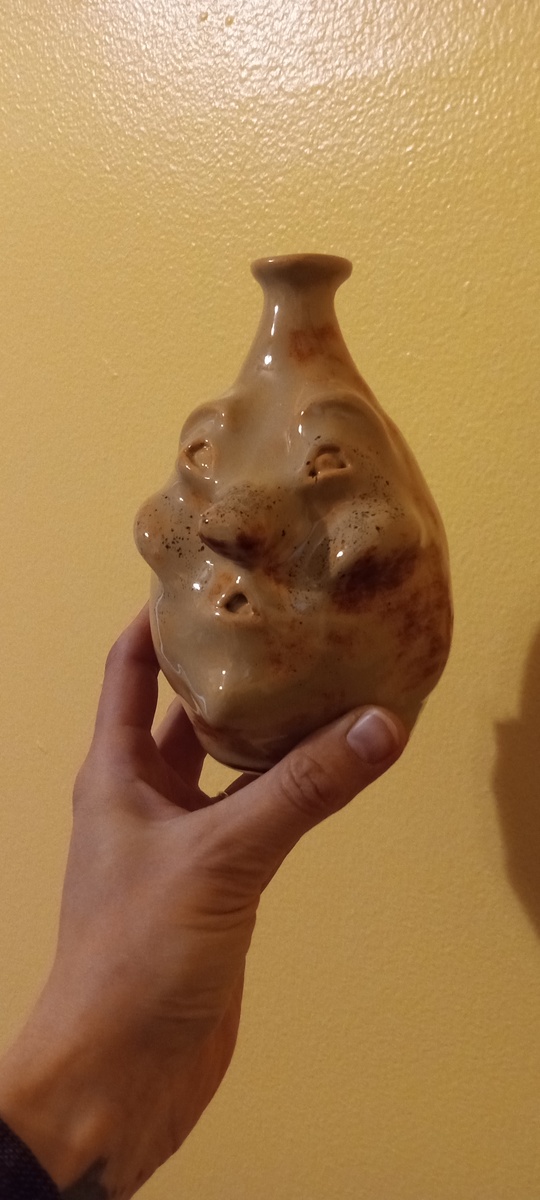 Face jug